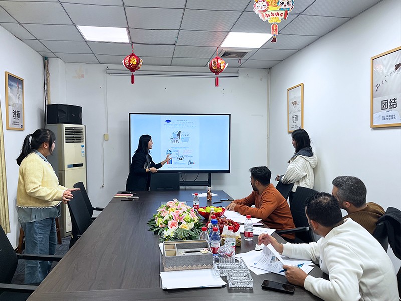 news-Saudi Clients Visit Suncenter, Exploring Advanced Fire Extinguisher Refilling Solutions-Suncent