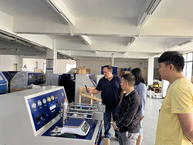 American clients visit Suncenter for the CO2 soda cylinder filling machine